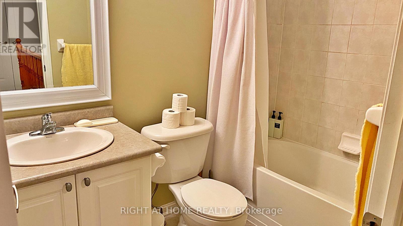 












664 HOLLY AVENUE

,
Milton (CO Coates),




Ontario
L9T0G2

