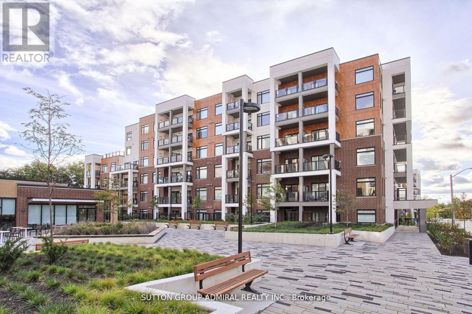 












501 - 135 CANON JACKSON DRIVE

,
Toronto (Brookhaven-Amesbury),




Ontario
M6M0C3

