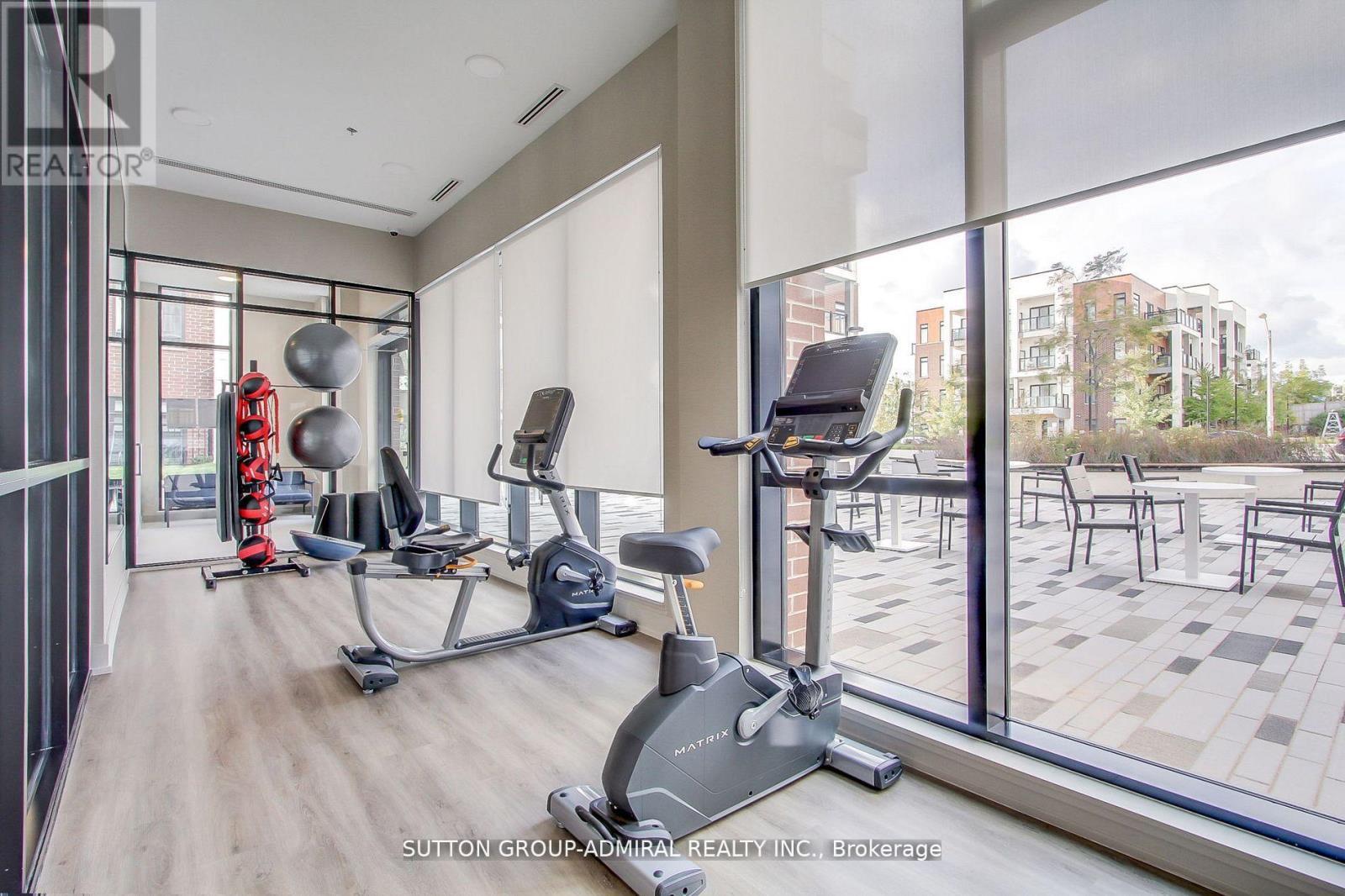 












501 - 135 CANON JACKSON DRIVE

,
Toronto (Brookhaven-Amesbury),




Ontario
M6M0C3

