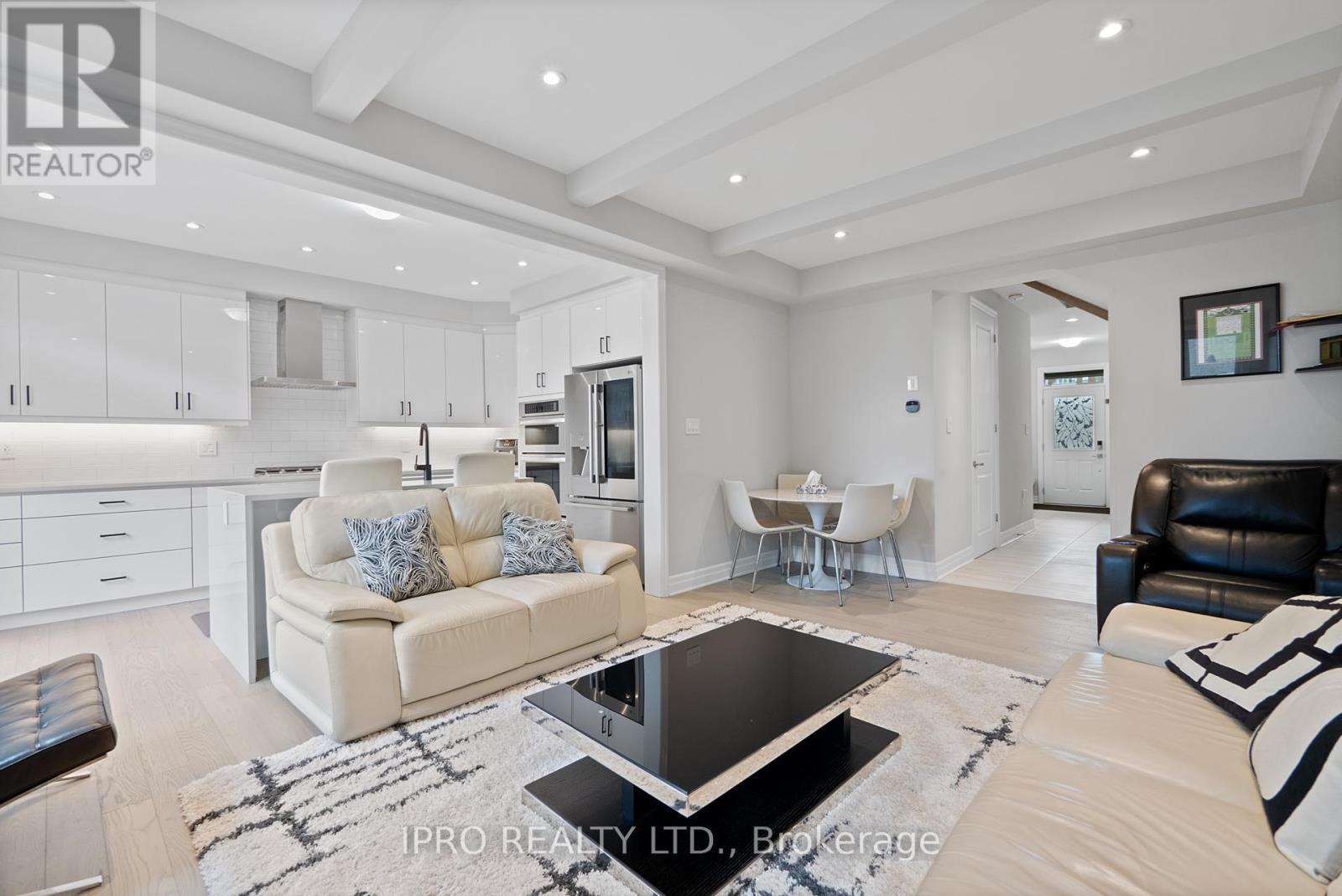 












1197 MILLAND DRIVE

,
Oakville (JM Joshua Meadows),




Ontario
L6H3X1

