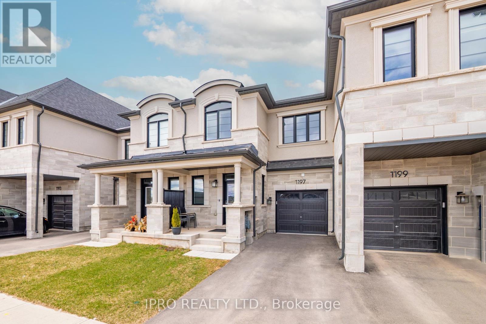 












1197 MILLAND DRIVE

,
Oakville (JM Joshua Meadows),




Ontario
L6H3X1


