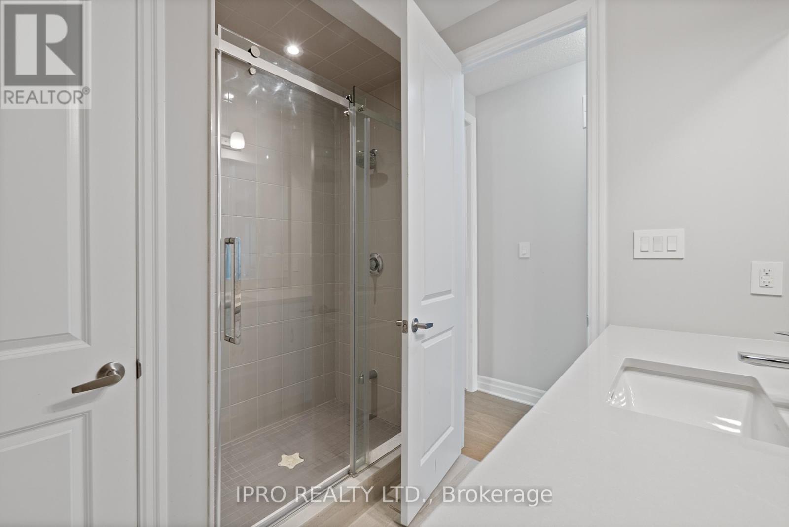 












1197 MILLAND DRIVE

,
Oakville (JM Joshua Meadows),




Ontario
L6H3X1

