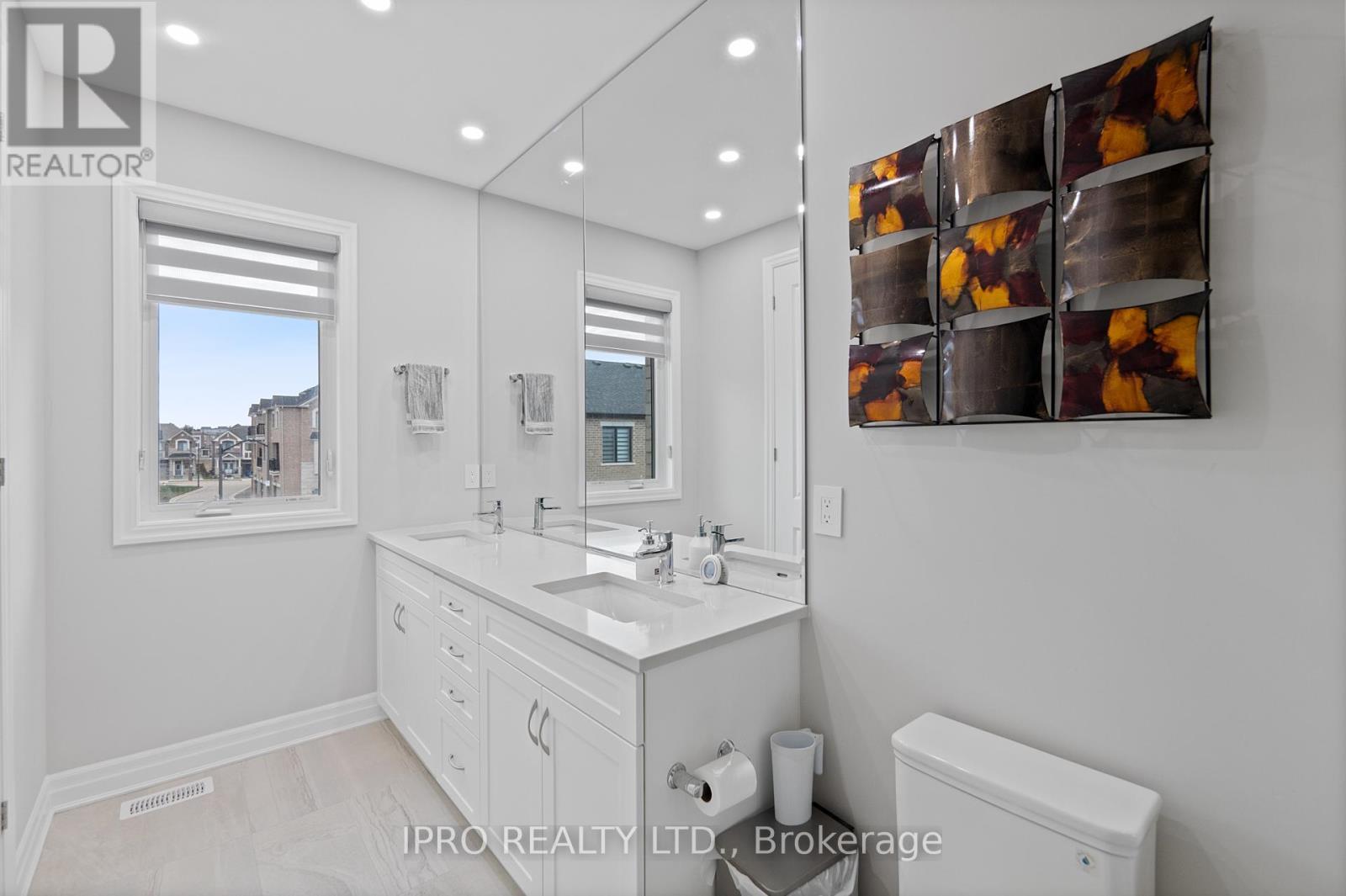 












1197 MILLAND DRIVE

,
Oakville (JM Joshua Meadows),




Ontario
L6H3X1

