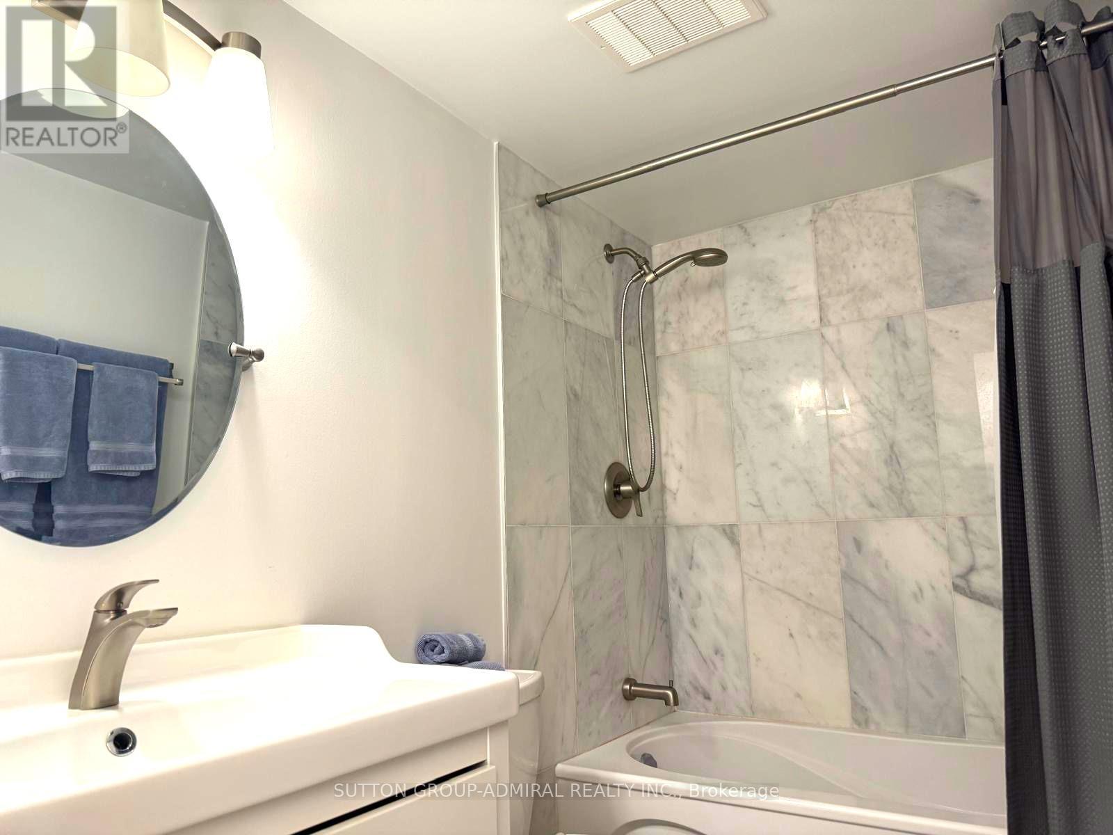 












104 - 451 THE WEST MALL W

,
Toronto (Etobicoke West Mall),




Ontario
M9C1G1

