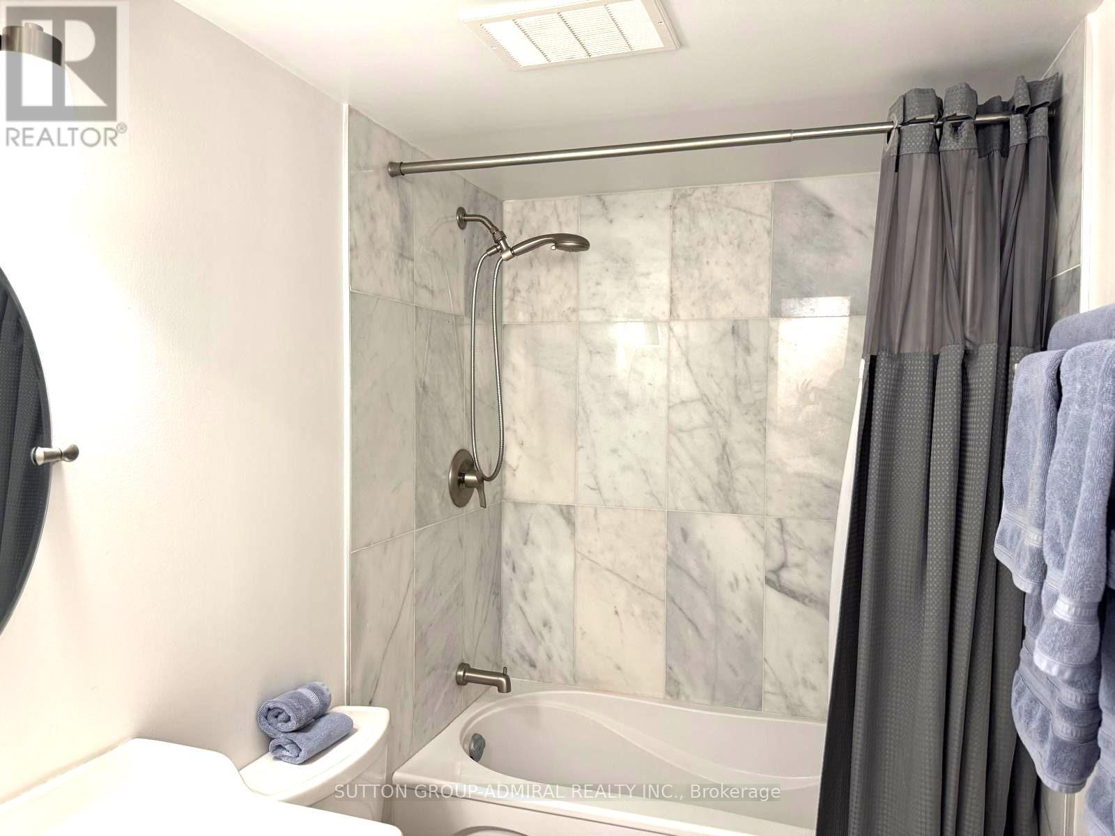 












104 - 451 THE WEST MALL W

,
Toronto (Etobicoke West Mall),




Ontario
M9C1G1

