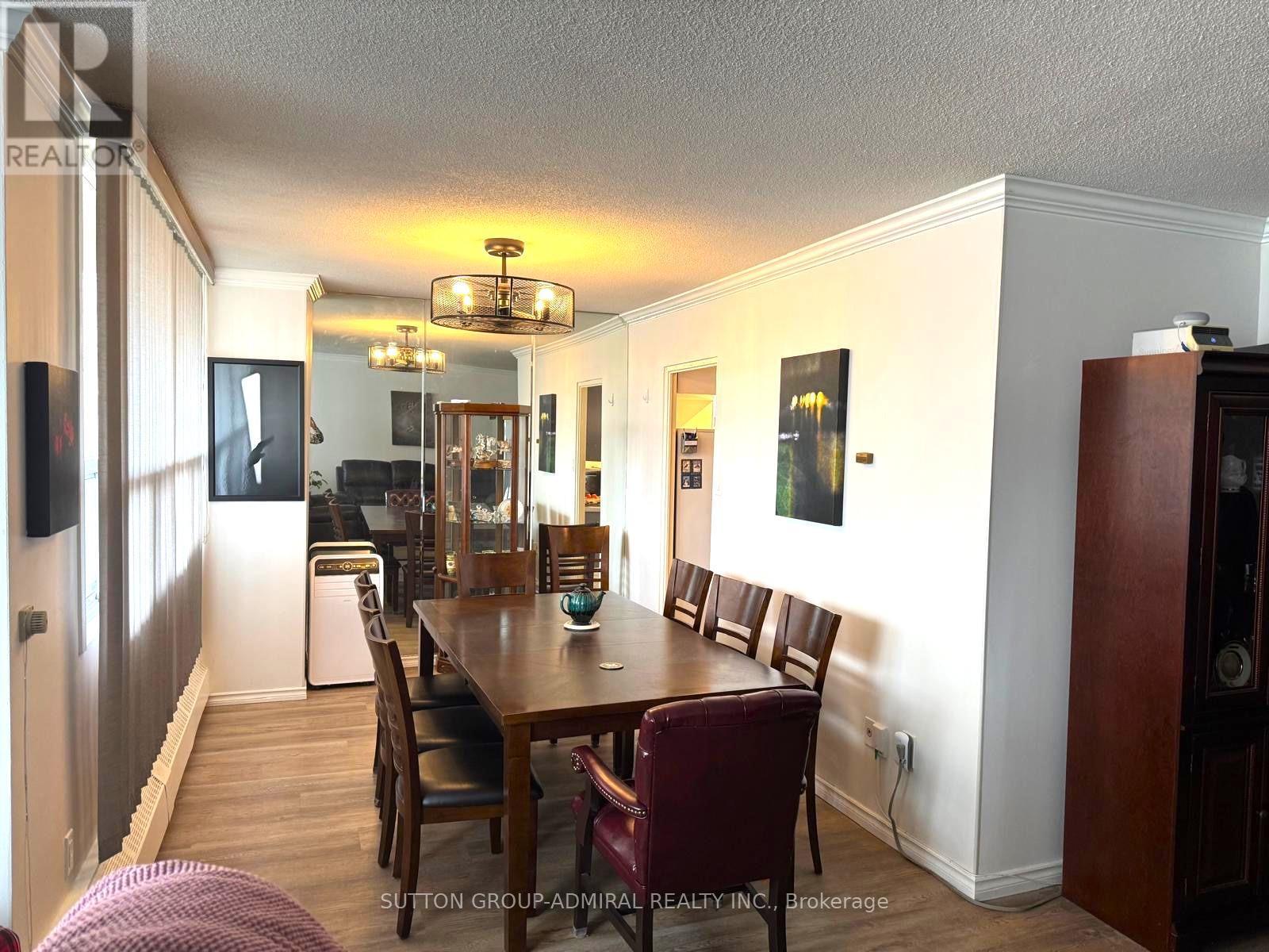 












104 - 451 THE WEST MALL W

,
Toronto (Etobicoke West Mall),




Ontario
M9C1G1

