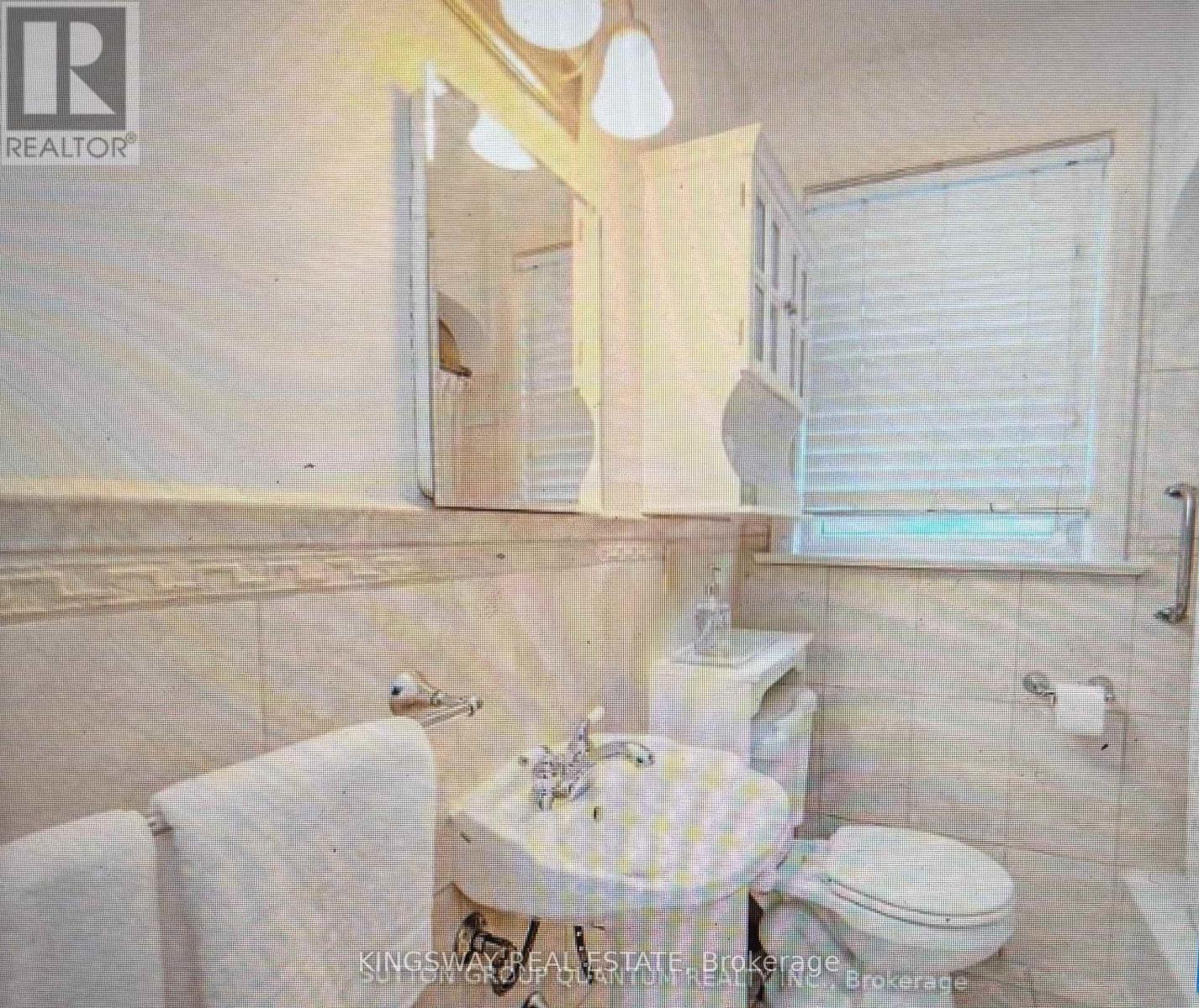 












26 REID MANOR

,
Toronto (Stonegate-Queensway),




Ontario
M8Y2H7

