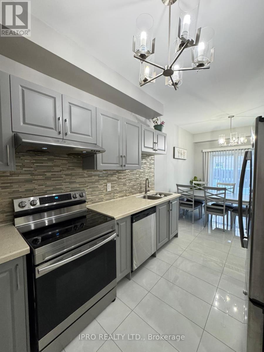 












307 TEETZEL DRIVE

,
Milton (CL Clarke),




Ontario
L9T0B1

