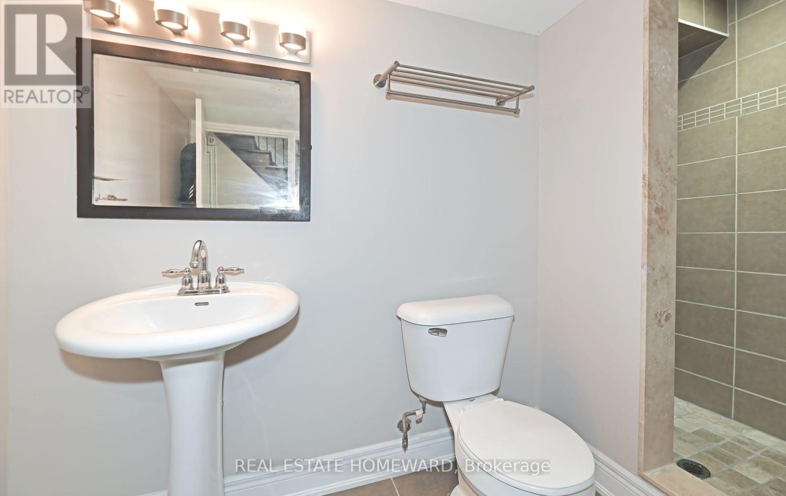 












264 DALESFORD ROAD

,
Toronto (Stonegate-Queensway),




Ontario
M8Y1G5

