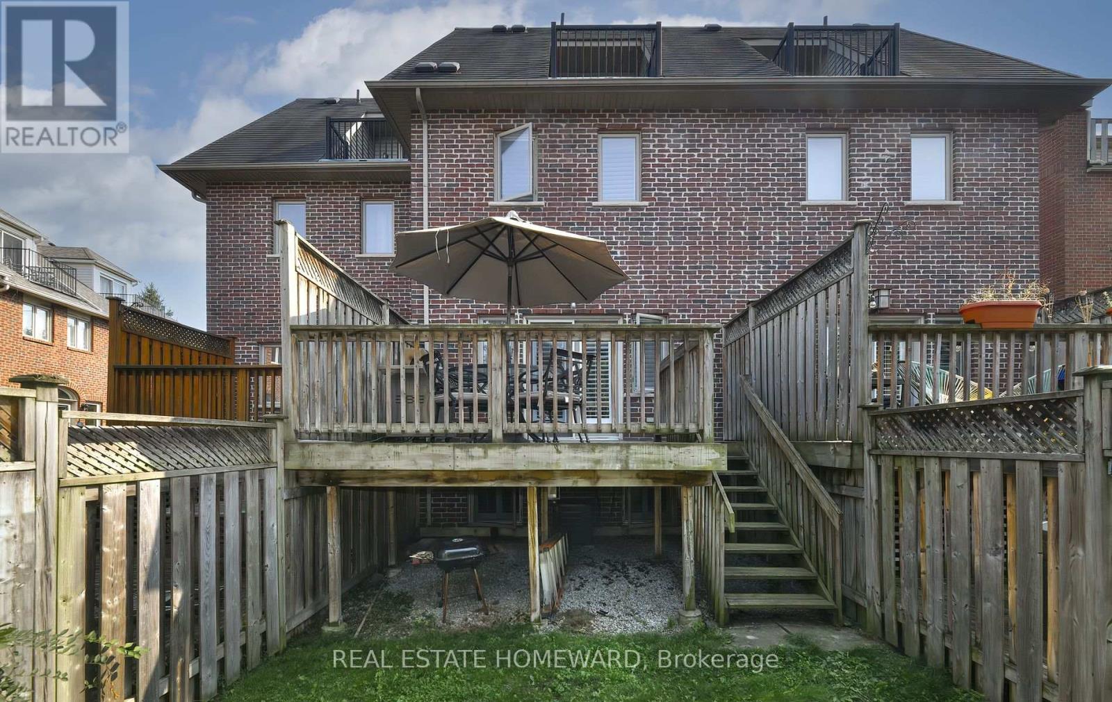 












264 DALESFORD ROAD

,
Toronto (Stonegate-Queensway),




Ontario
M8Y1G5

