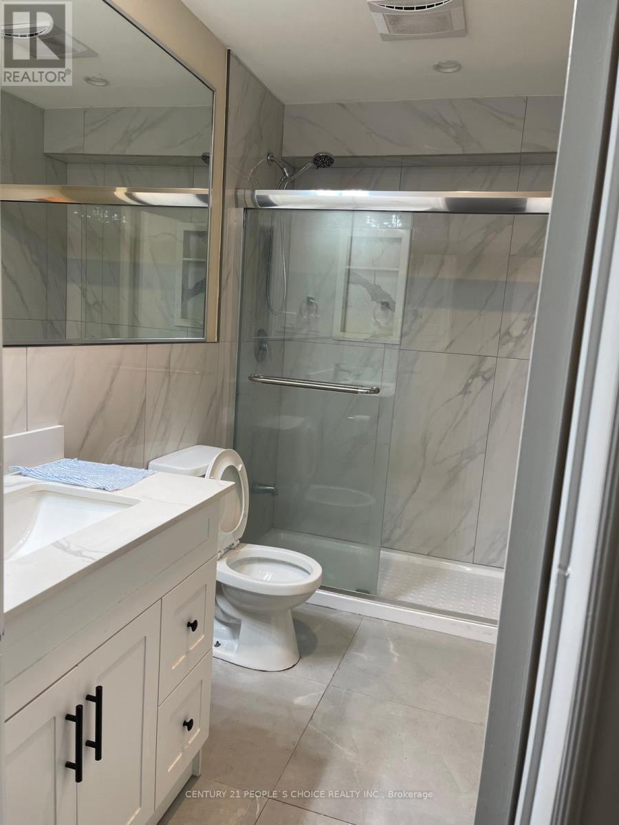 












14 - 840 DUNDAS STREET W

,
Mississauga (Erindale),




Ontario
L5C1C2

