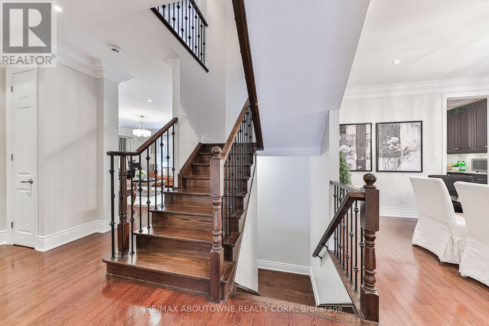 












526 HIDDEN TRAIL

,
Oakville (GO Glenorchy),




Ontario
L6M0N3

