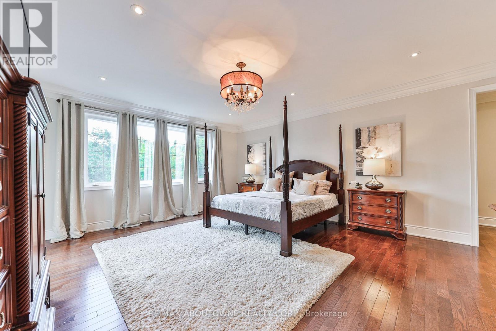 












526 HIDDEN TRAIL

,
Oakville (GO Glenorchy),




Ontario
L6M0N3

