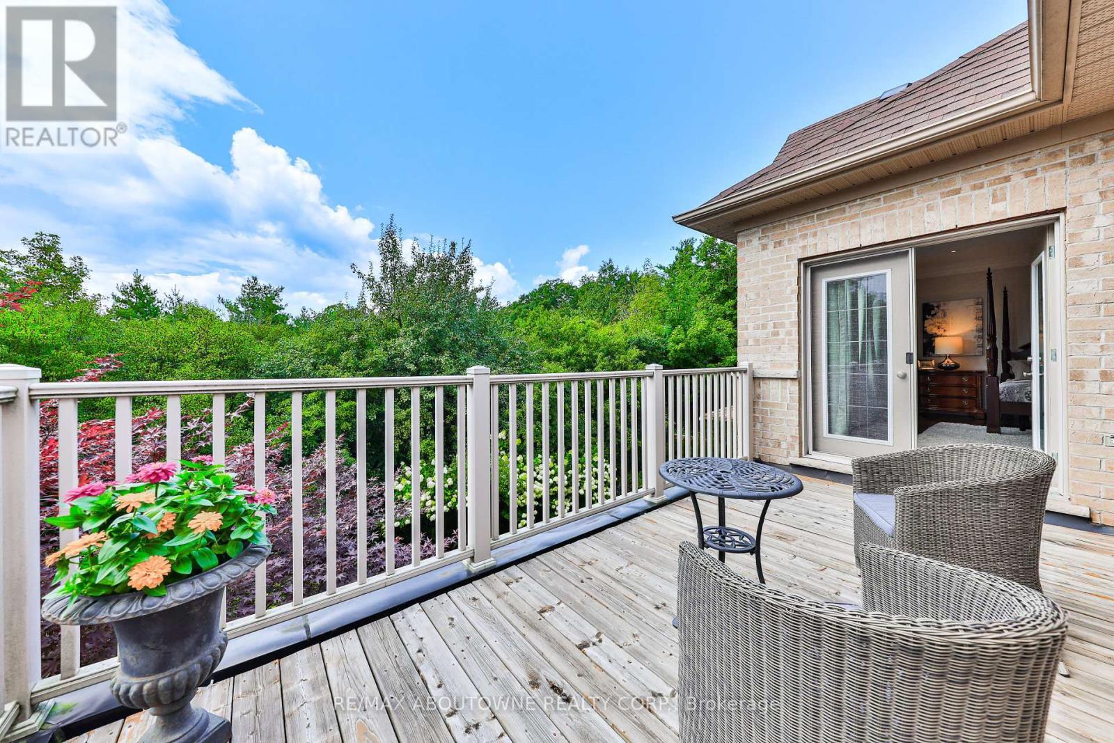 












526 HIDDEN TRAIL

,
Oakville (GO Glenorchy),




Ontario
L6M0N3

