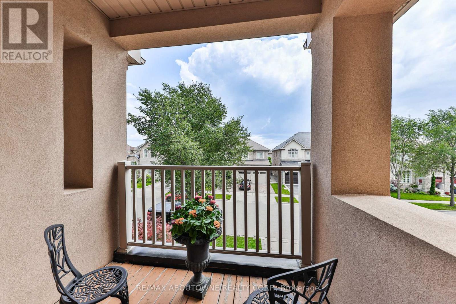 












526 HIDDEN TRAIL

,
Oakville (GO Glenorchy),




Ontario
L6M0N3

