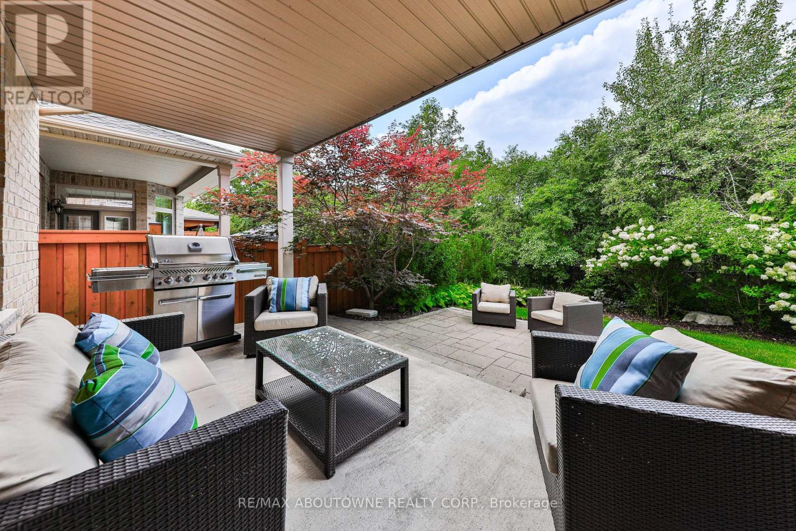 












526 HIDDEN TRAIL

,
Oakville (GO Glenorchy),




Ontario
L6M0N3

