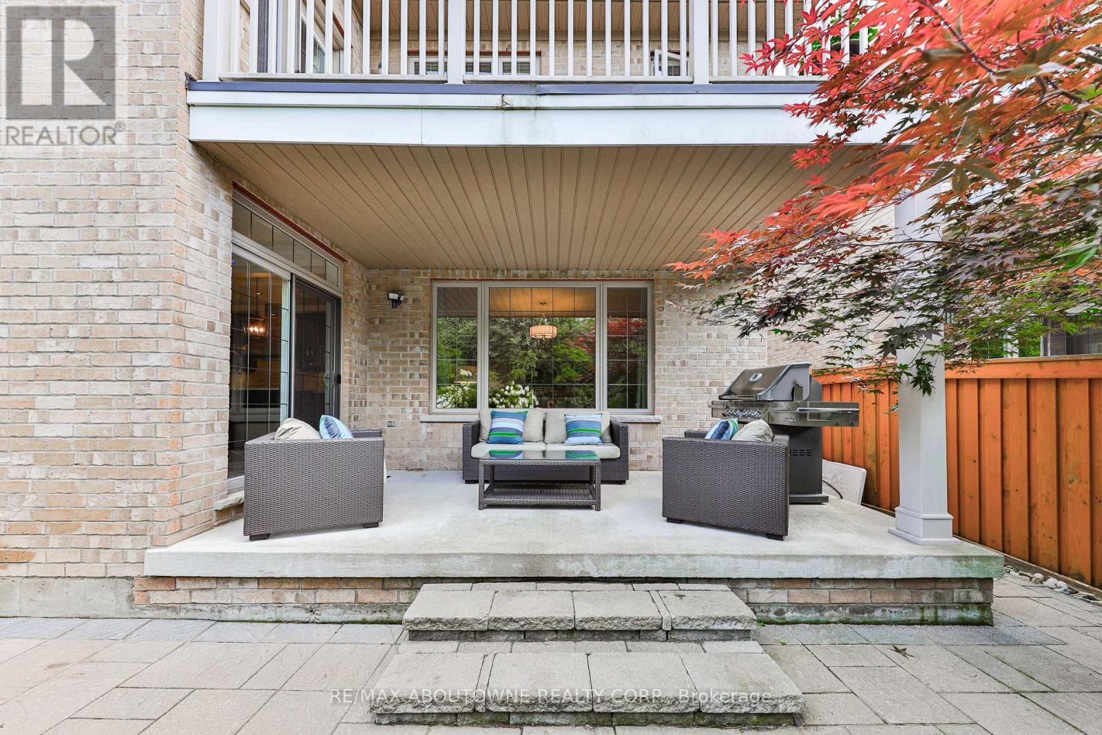 












526 HIDDEN TRAIL

,
Oakville (GO Glenorchy),




Ontario
L6M0N3

