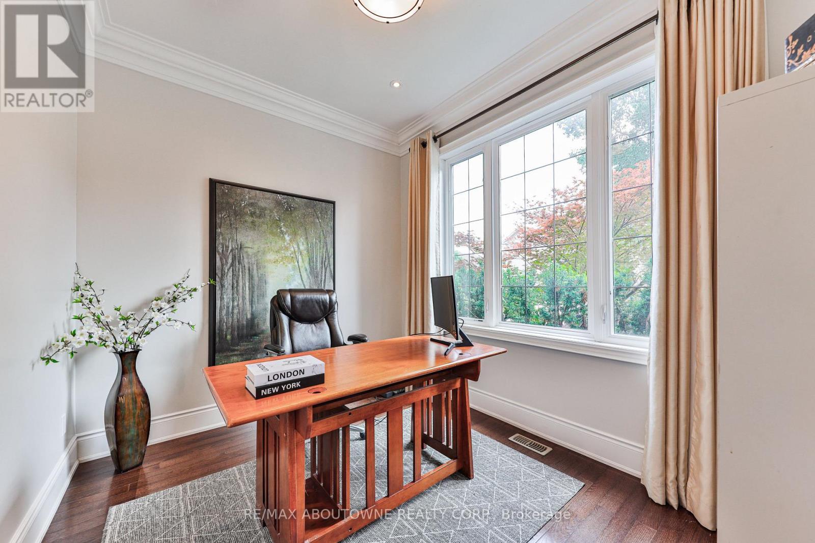 












526 HIDDEN TRAIL

,
Oakville (GO Glenorchy),




Ontario
L6M0N3

