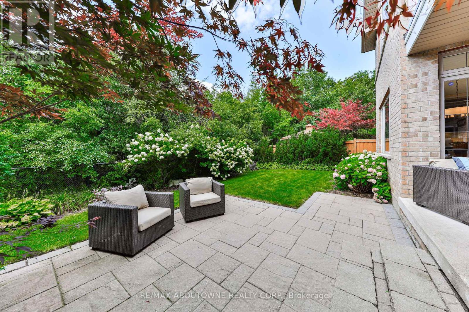 












526 HIDDEN TRAIL

,
Oakville (GO Glenorchy),




Ontario
L6M0N3

