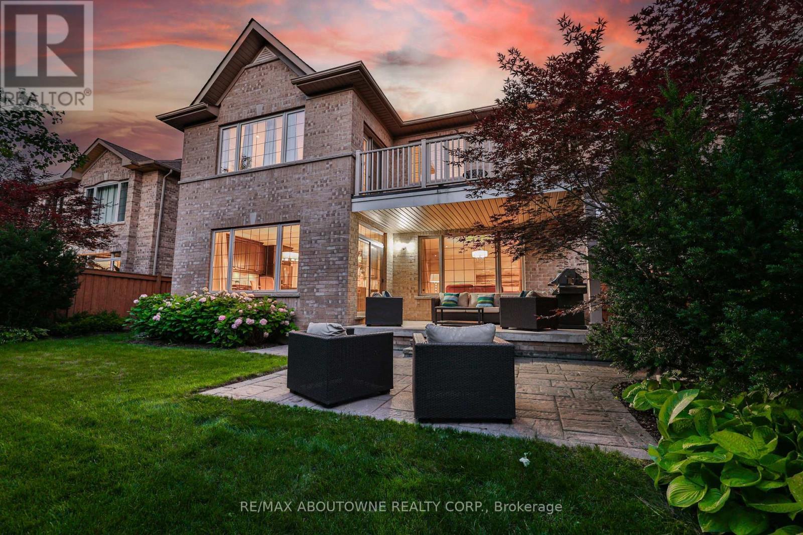












526 HIDDEN TRAIL

,
Oakville (GO Glenorchy),




Ontario
L6M0N3

