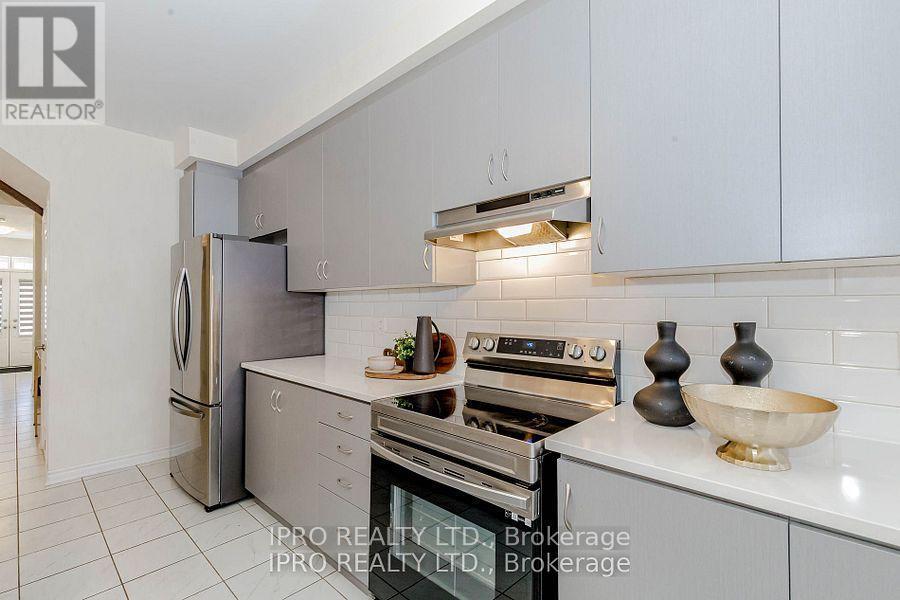 












98 EBERLY WOODS DRIVE

,
Caledon,




Ontario
L7C0Y9

