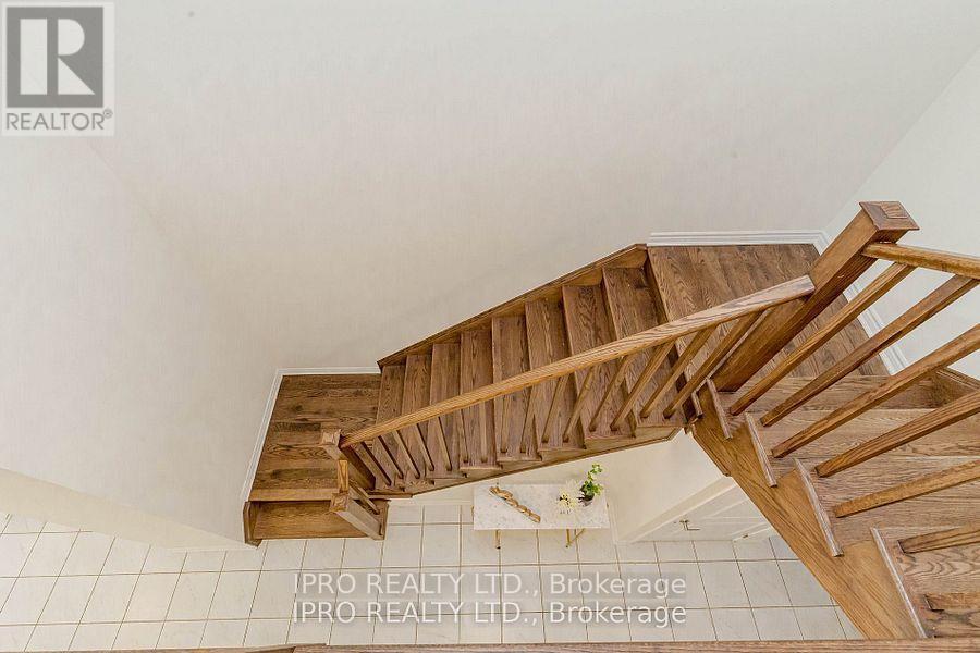 












98 EBERLY WOODS DRIVE

,
Caledon,




Ontario
L7C0Y9

