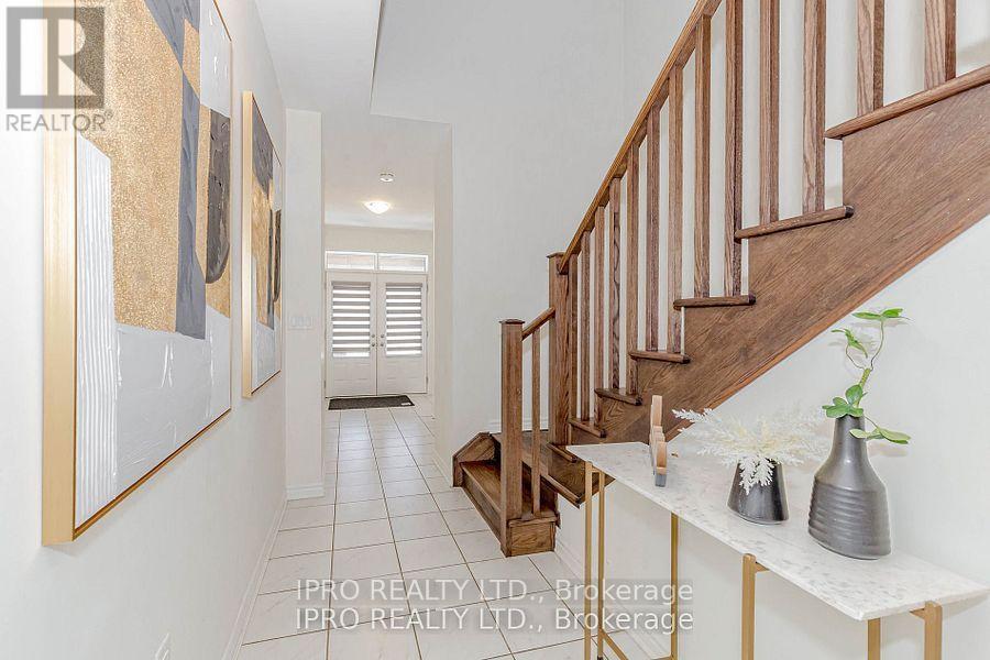 












98 EBERLY WOODS DRIVE

,
Caledon,




Ontario
L7C0Y9

