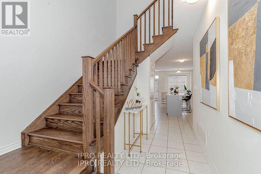












98 EBERLY WOODS DRIVE

,
Caledon,




Ontario
L7C0Y9


