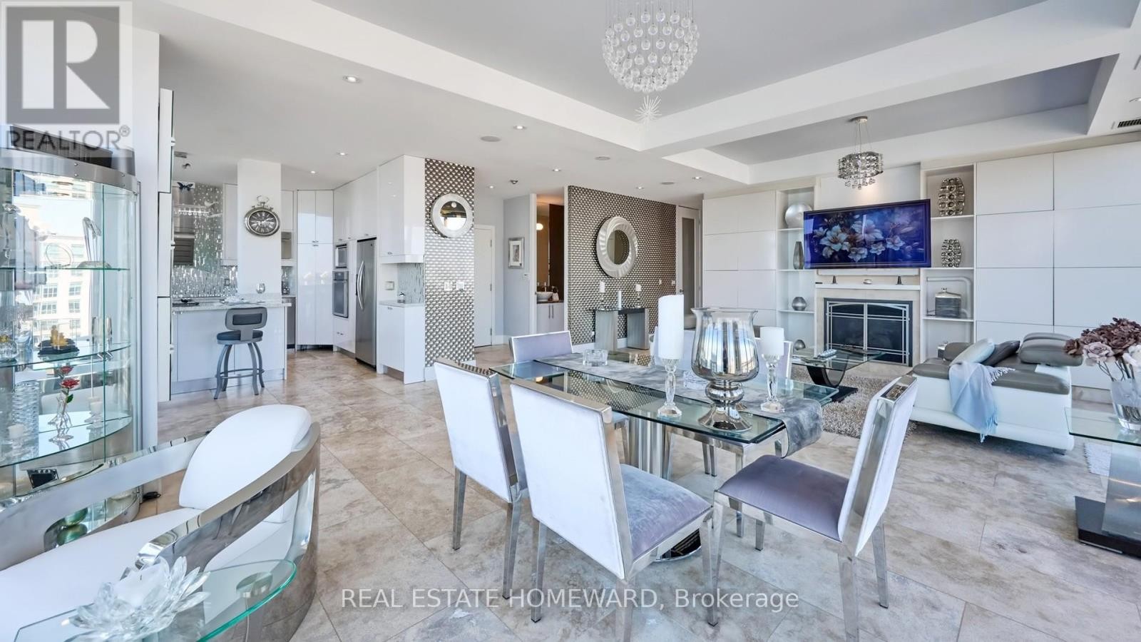 












PH3 - 2119 LAKE SHORE BOULEVARD W

,
Toronto (Mimico),




Ontario
M8V4E8

