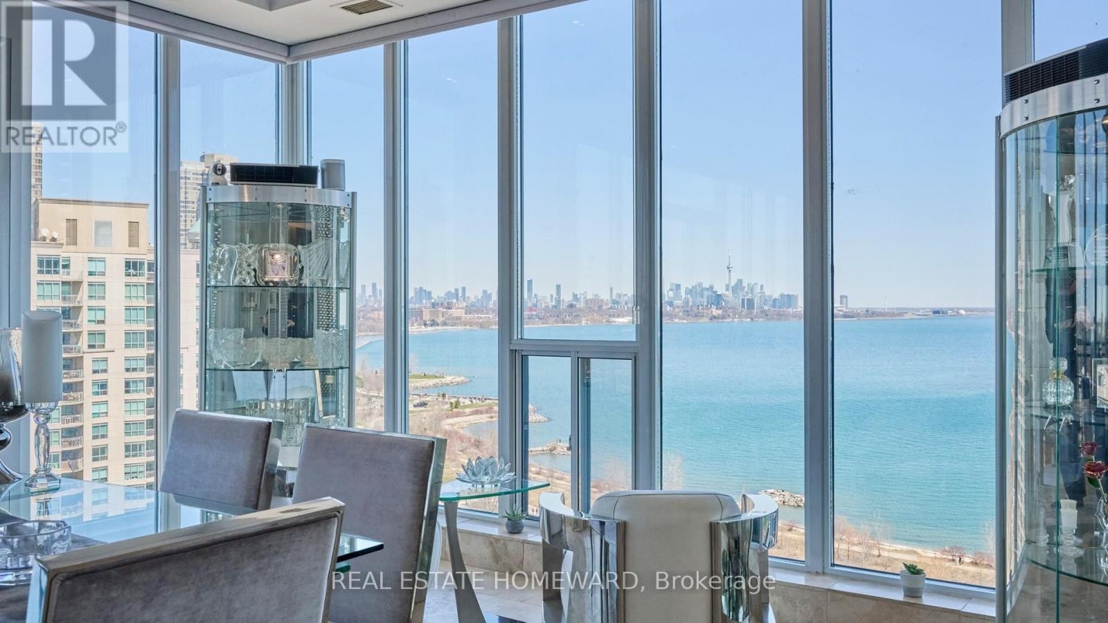 












PH3 - 2119 LAKE SHORE BOULEVARD W

,
Toronto (Mimico),




Ontario
M8V4E8


