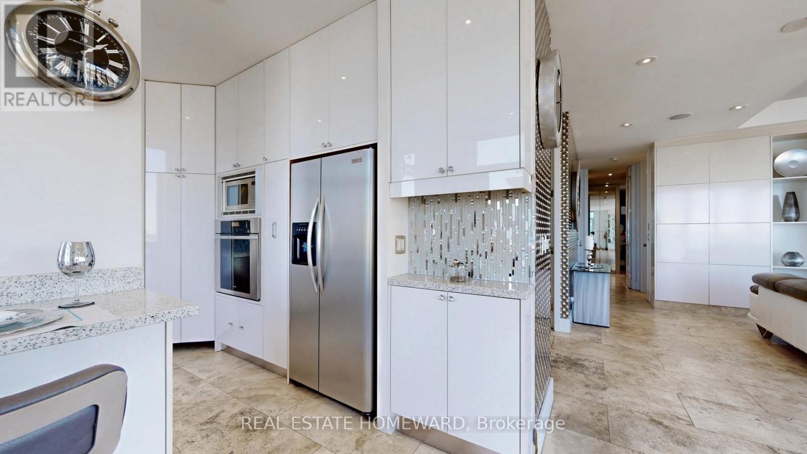 












PH3 - 2119 LAKE SHORE BOULEVARD W

,
Toronto (Mimico),




Ontario
M8V4E8

