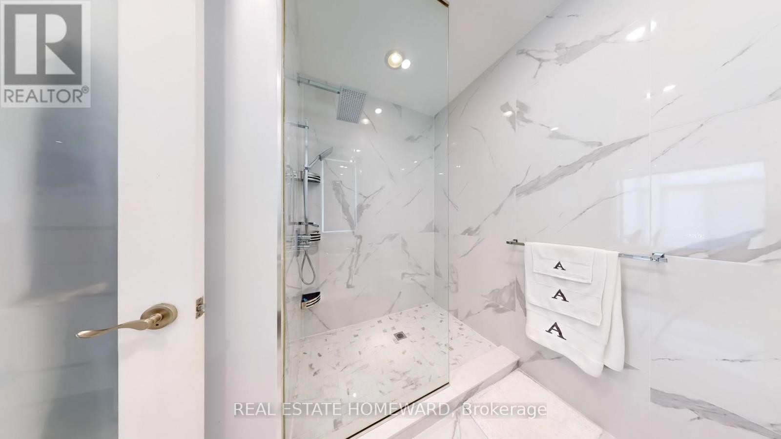 












PH3 - 2119 LAKE SHORE BOULEVARD W

,
Toronto (Mimico),




Ontario
M8V4E8

