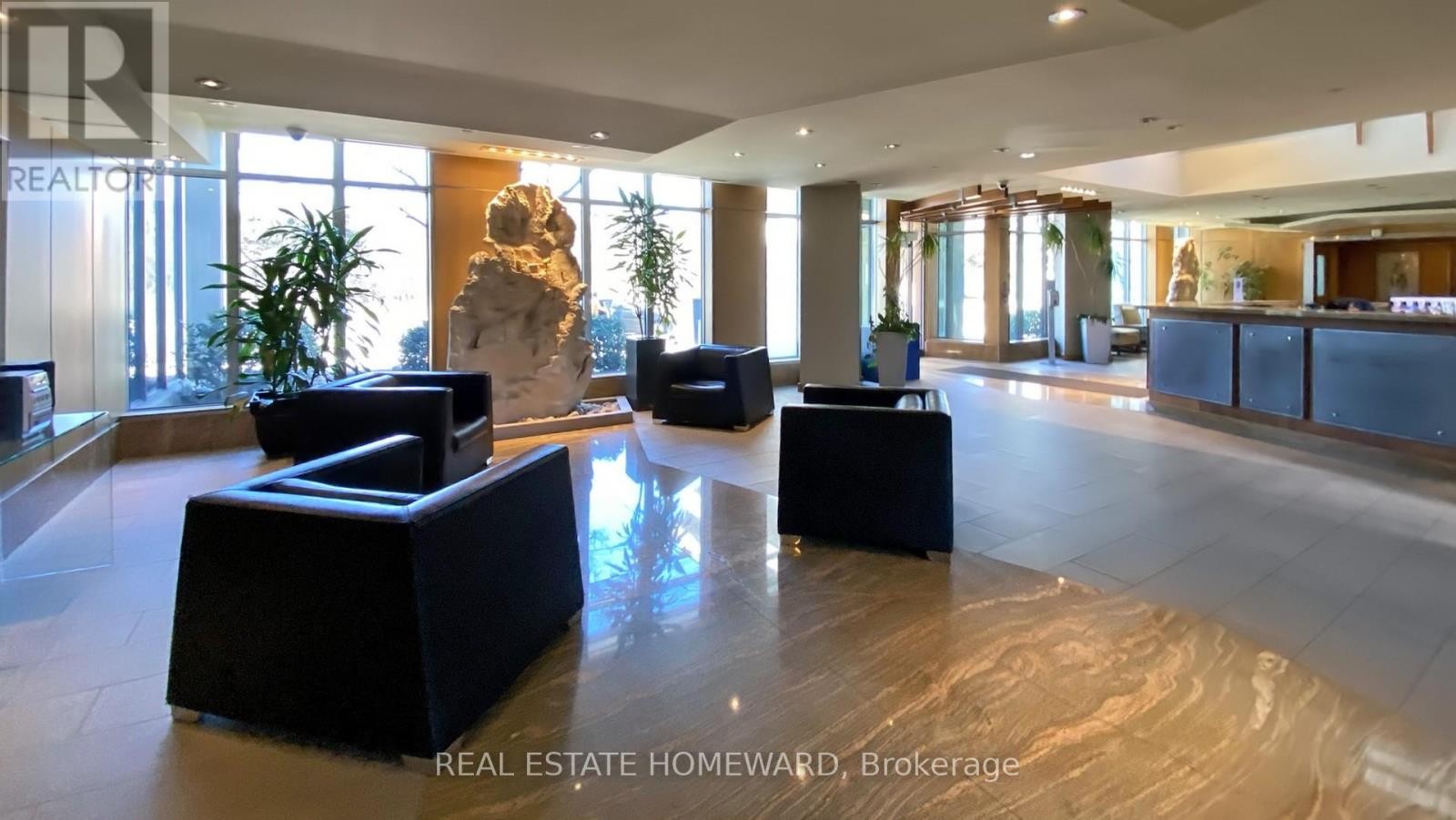 












PH3 - 2119 LAKE SHORE BOULEVARD W

,
Toronto (Mimico),




Ontario
M8V4E8

