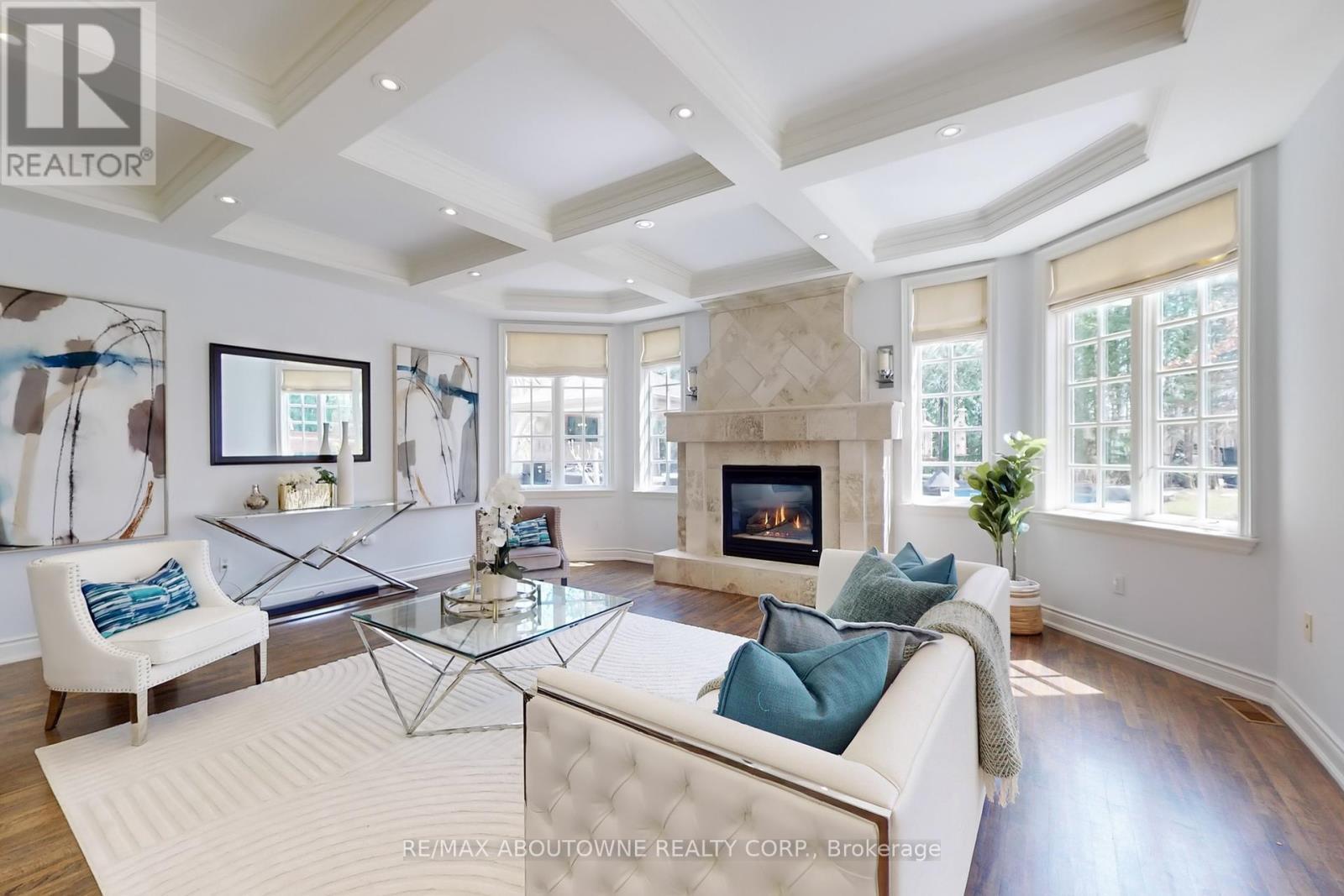 












1175 RIVERBANK WAY

,
Oakville (RO River Oaks),




Ontario
L6H6X4

