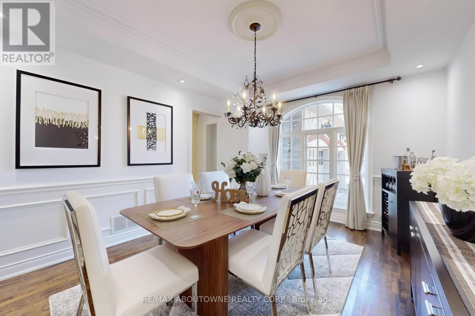 












1175 RIVERBANK WAY

,
Oakville (RO River Oaks),




Ontario
L6H6X4

