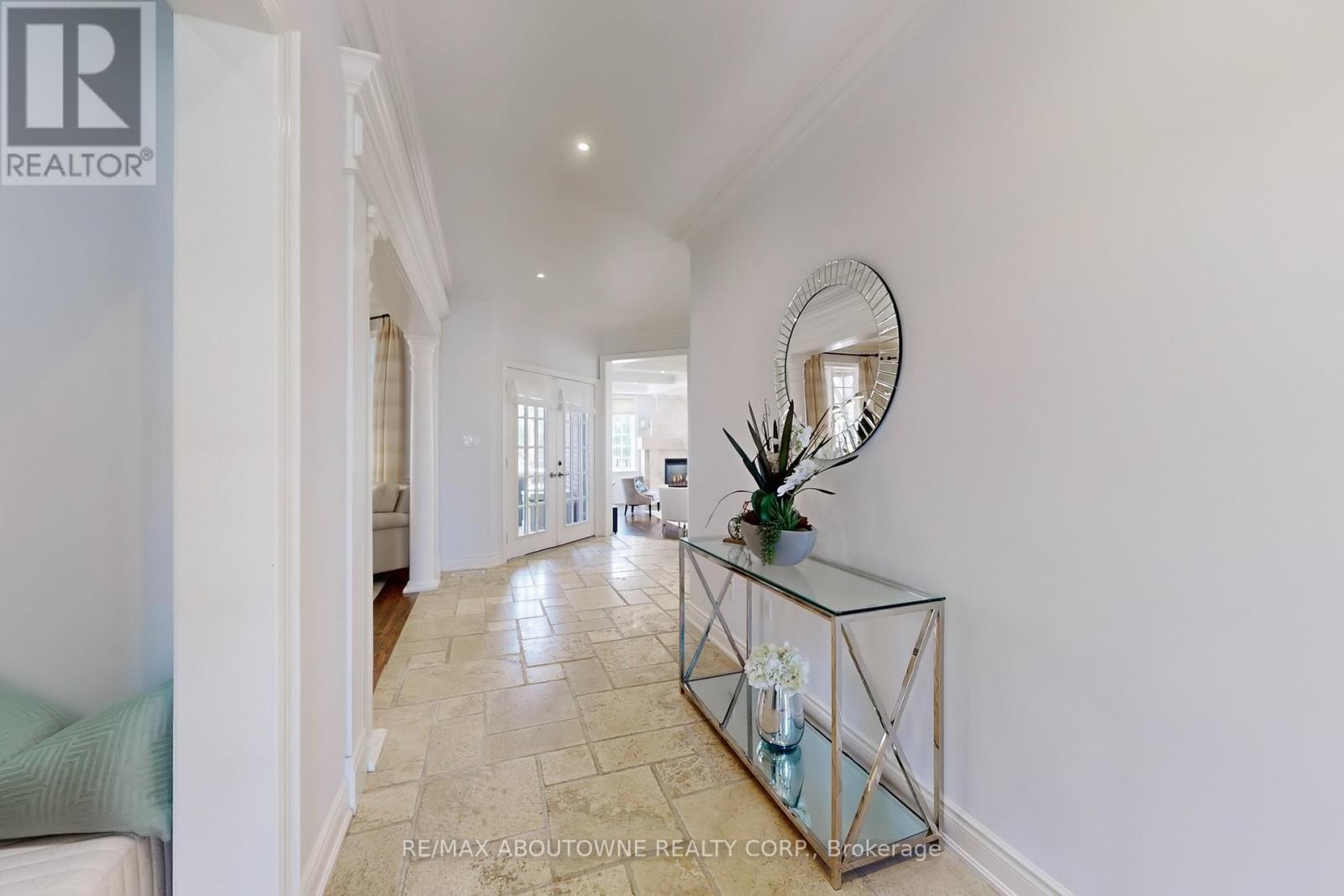 












1175 RIVERBANK WAY

,
Oakville (RO River Oaks),




Ontario
L6H6X4

