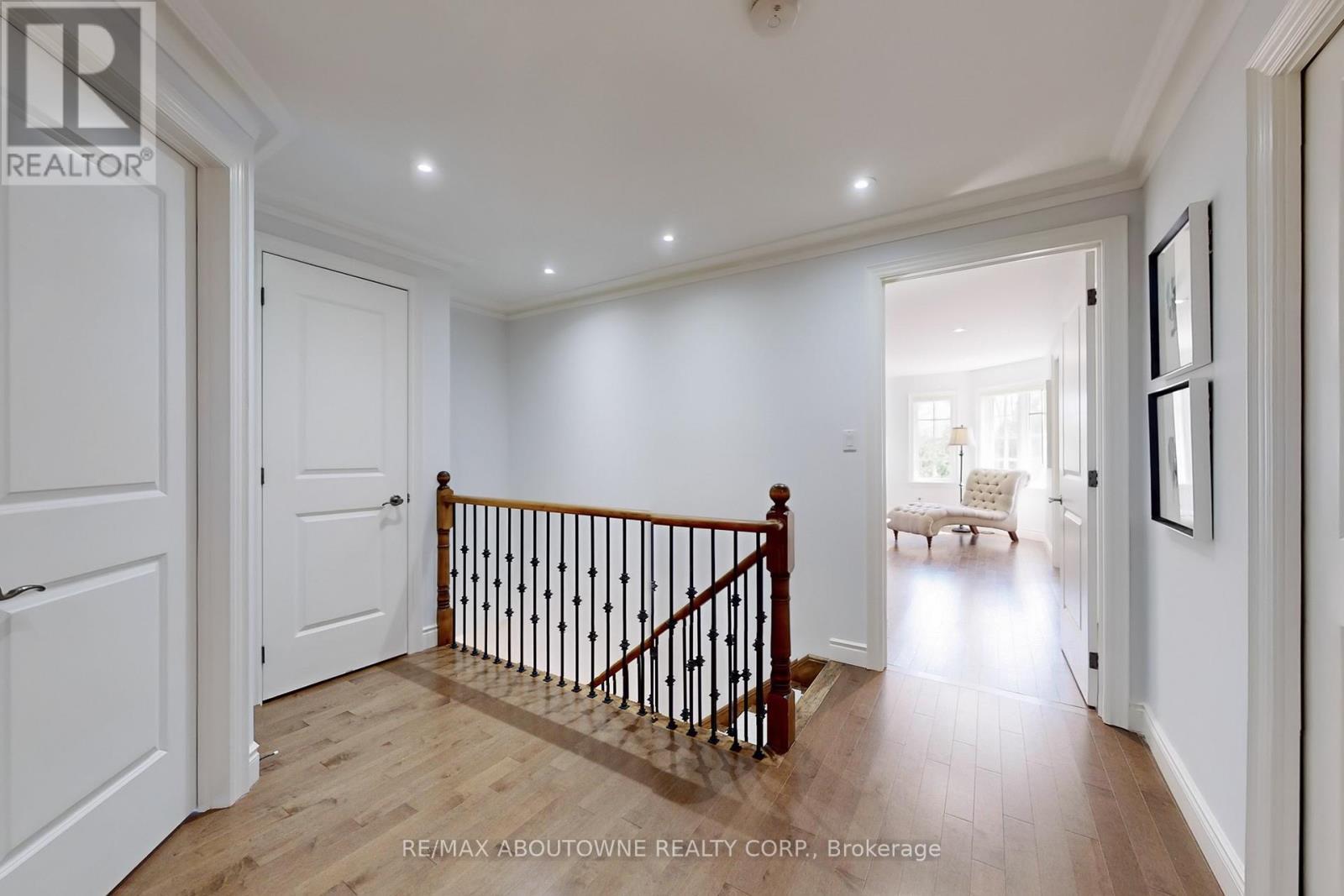 












1175 RIVERBANK WAY

,
Oakville (RO River Oaks),




Ontario
L6H6X4

