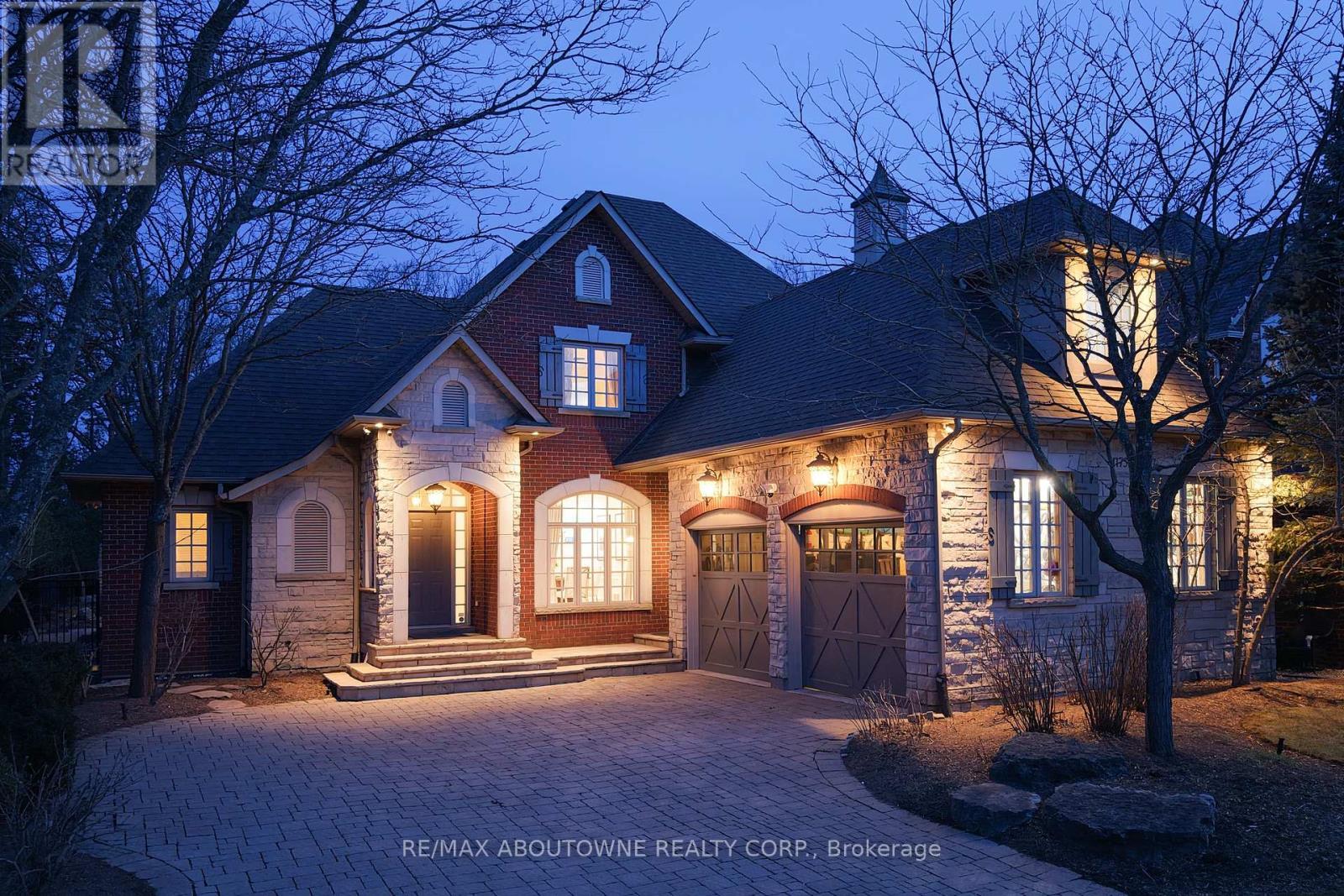 












1175 RIVERBANK WAY

,
Oakville (RO River Oaks),




Ontario
L6H6X4

