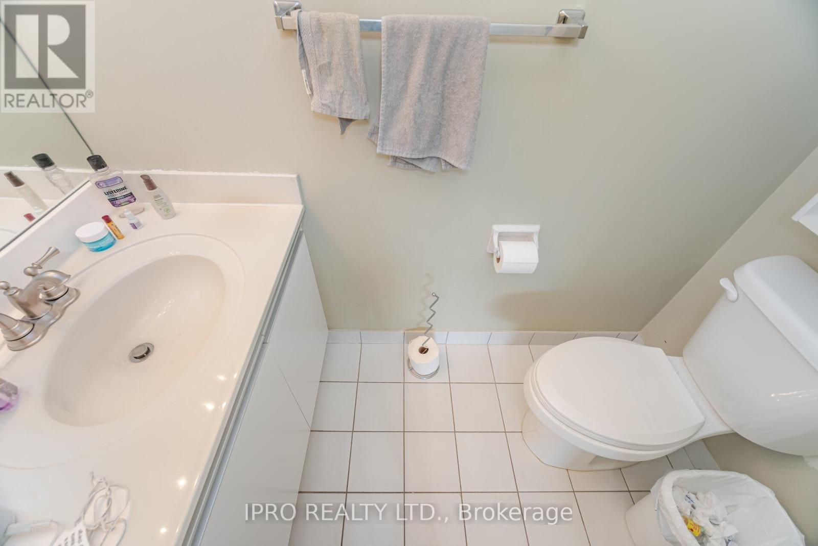 












302 - 12 LAURELCREST STREET

,
Brampton (Queen Street Corridor),




Ontario
L6S5Y4

