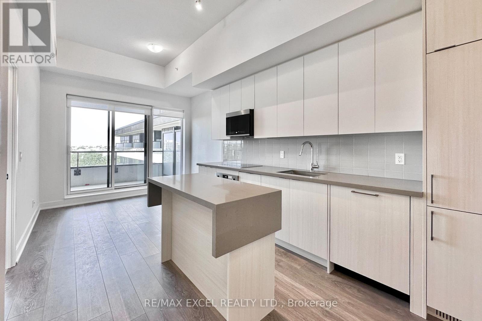 












429 - 2485 TAUNTON ROAD

,
Oakville (RO River Oaks),




Ontario
L6H3R9

