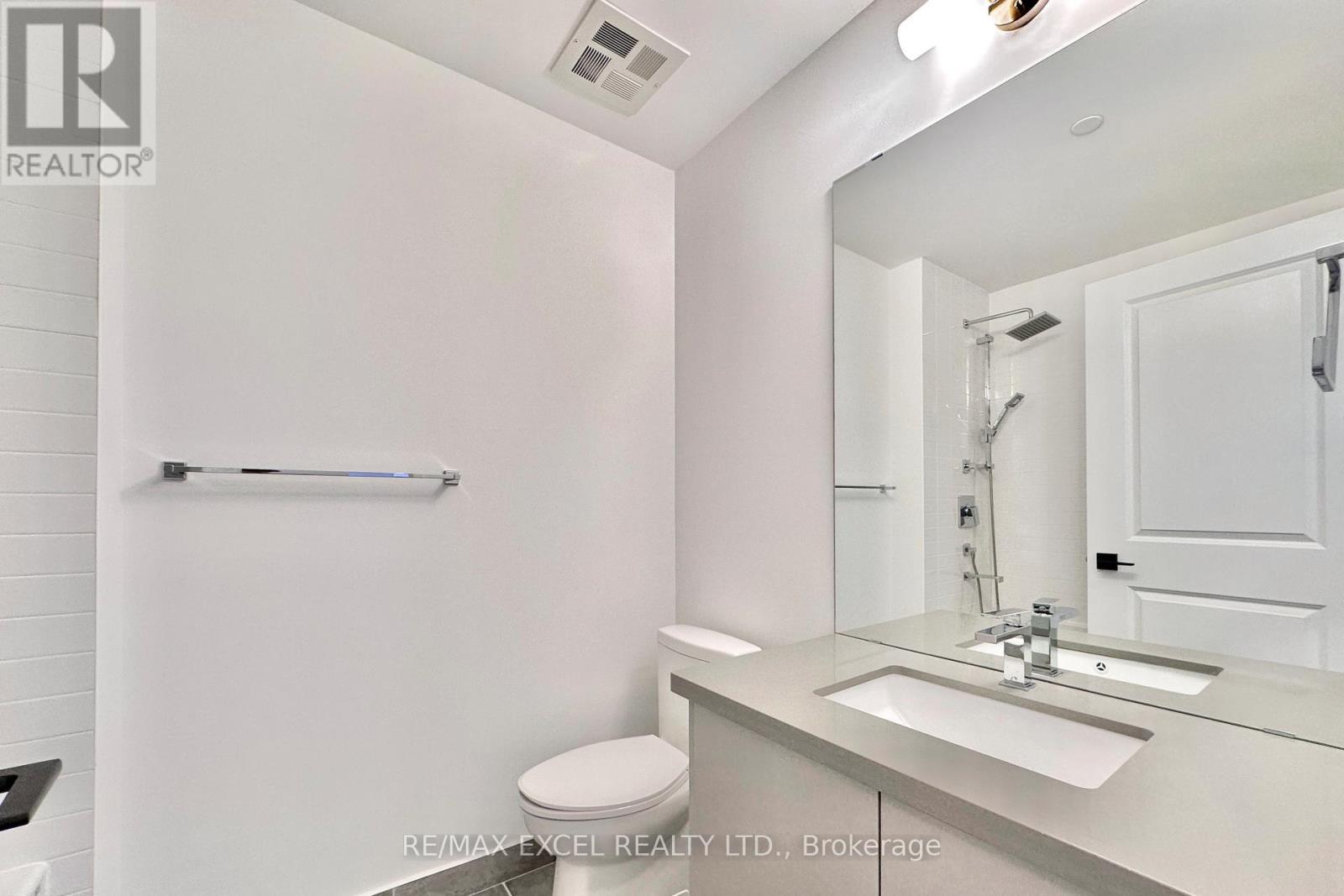 












429 - 2485 TAUNTON ROAD

,
Oakville (RO River Oaks),




Ontario
L6H3R9

