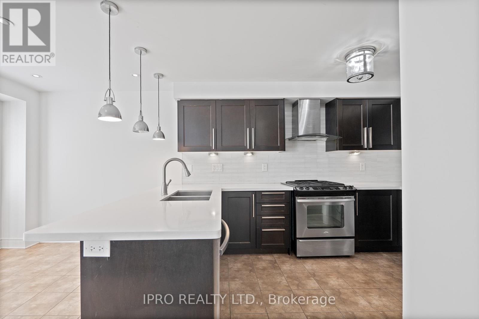 












470 SAVOLINE BOULEVARD

,
Milton (SC Scott),




Ontario
L9T7X3


