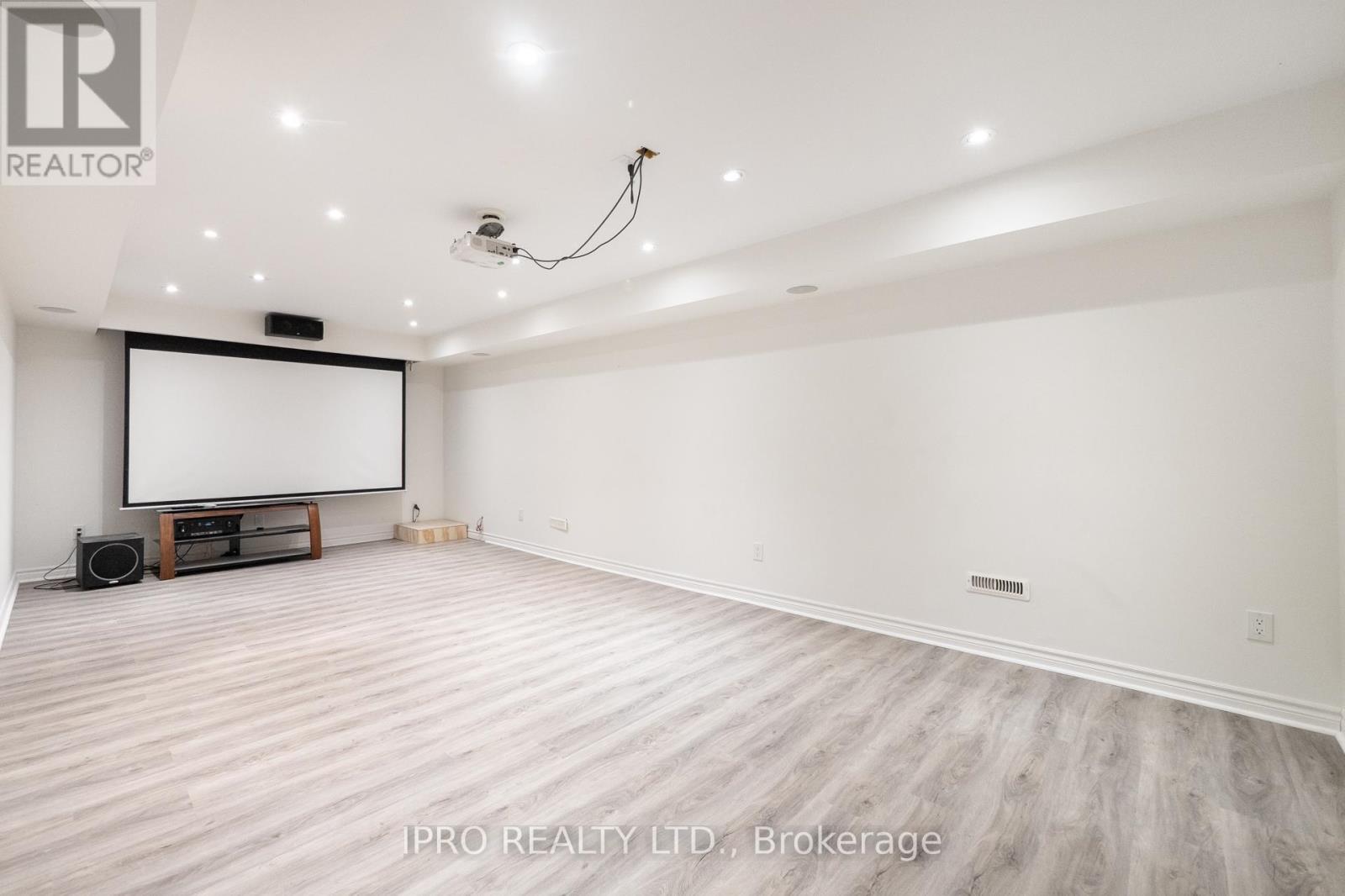 












470 SAVOLINE BOULEVARD

,
Milton (SC Scott),




Ontario
L9T7X3

