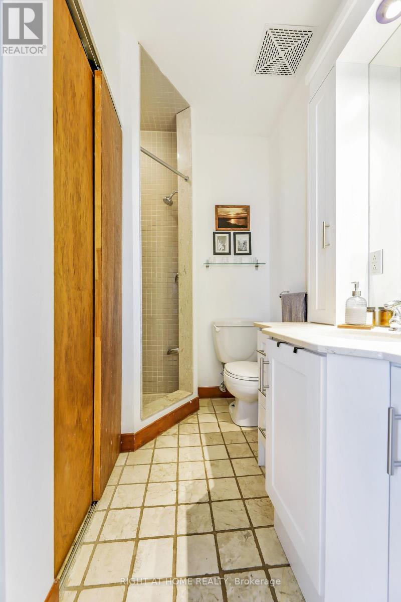 












504 - 1 ST JOHNS ROAD

,
Toronto (Junction Area),




Ontario
M6P1T7

