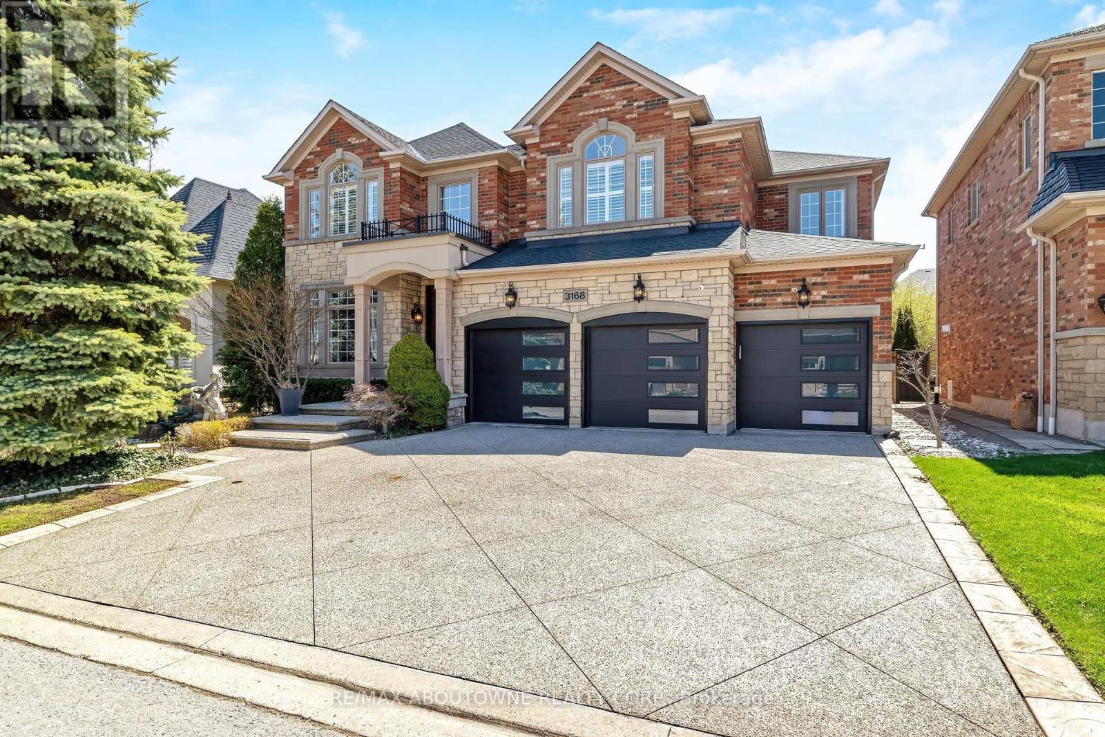 












3168 SADDLEWORTH CRESCENT

,
Oakville (BC Bronte Creek),




Ontario
L6M0A8

