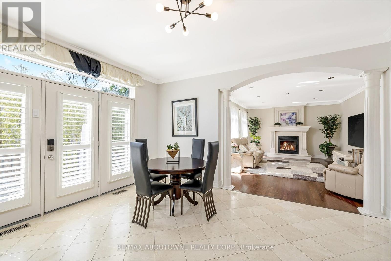 












3168 SADDLEWORTH CRESCENT

,
Oakville (BC Bronte Creek),




Ontario
L6M0A8

