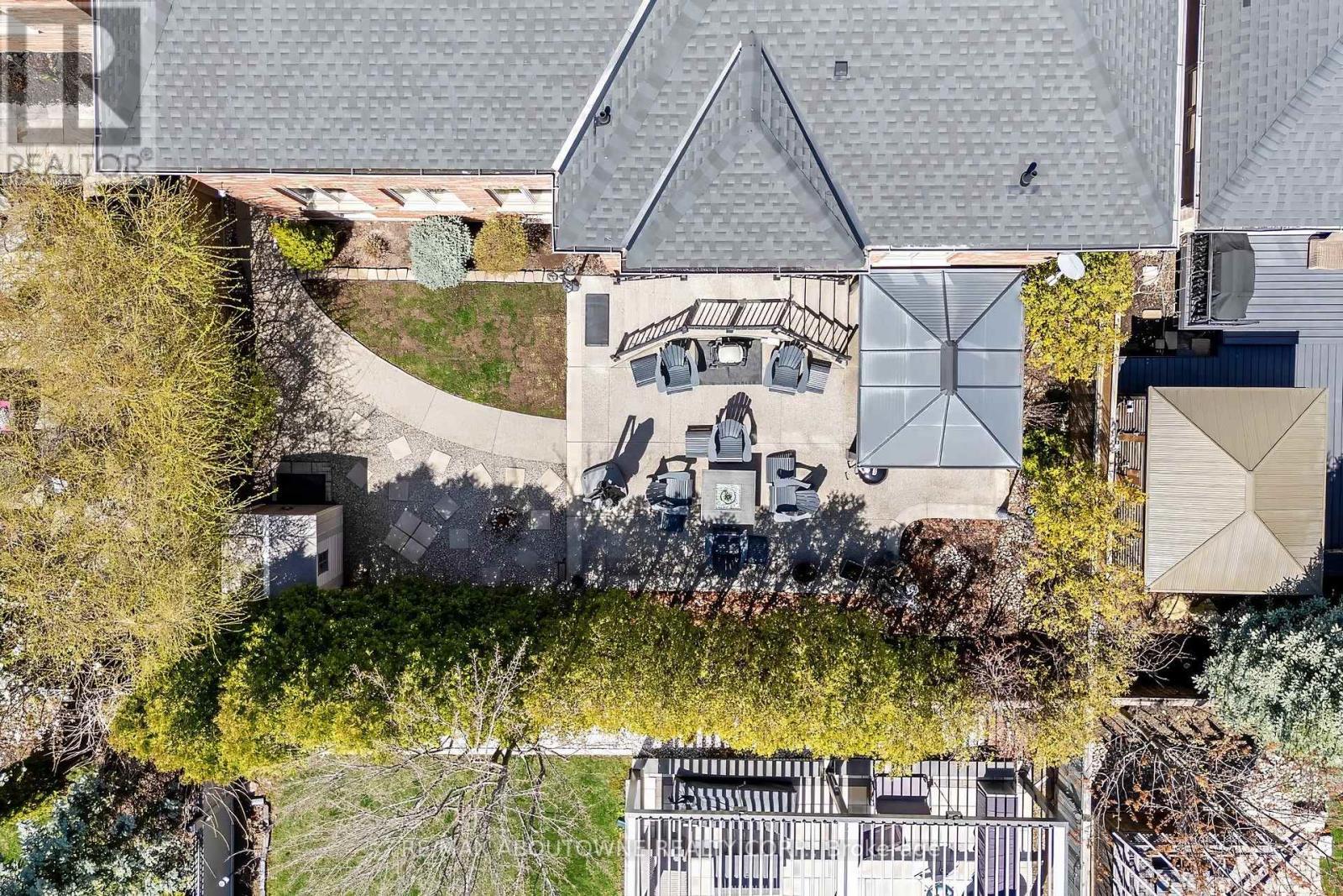 












3168 SADDLEWORTH CRESCENT

,
Oakville (BC Bronte Creek),




Ontario
L6M0A8

