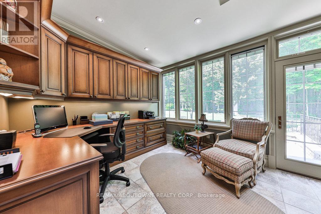 












3400 MILBUROUGH LINE

,
Burlington,




Ontario
L0R2H0

