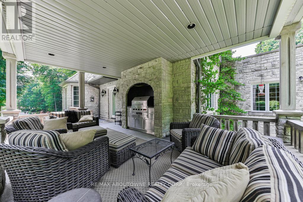 












3400 MILBUROUGH LINE

,
Burlington,




Ontario
L0R2H0


