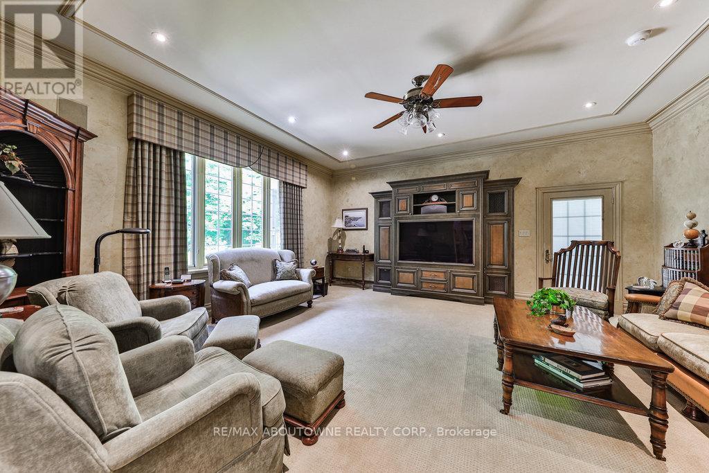 












3400 MILBUROUGH LINE

,
Burlington,




Ontario
L0R2H0

